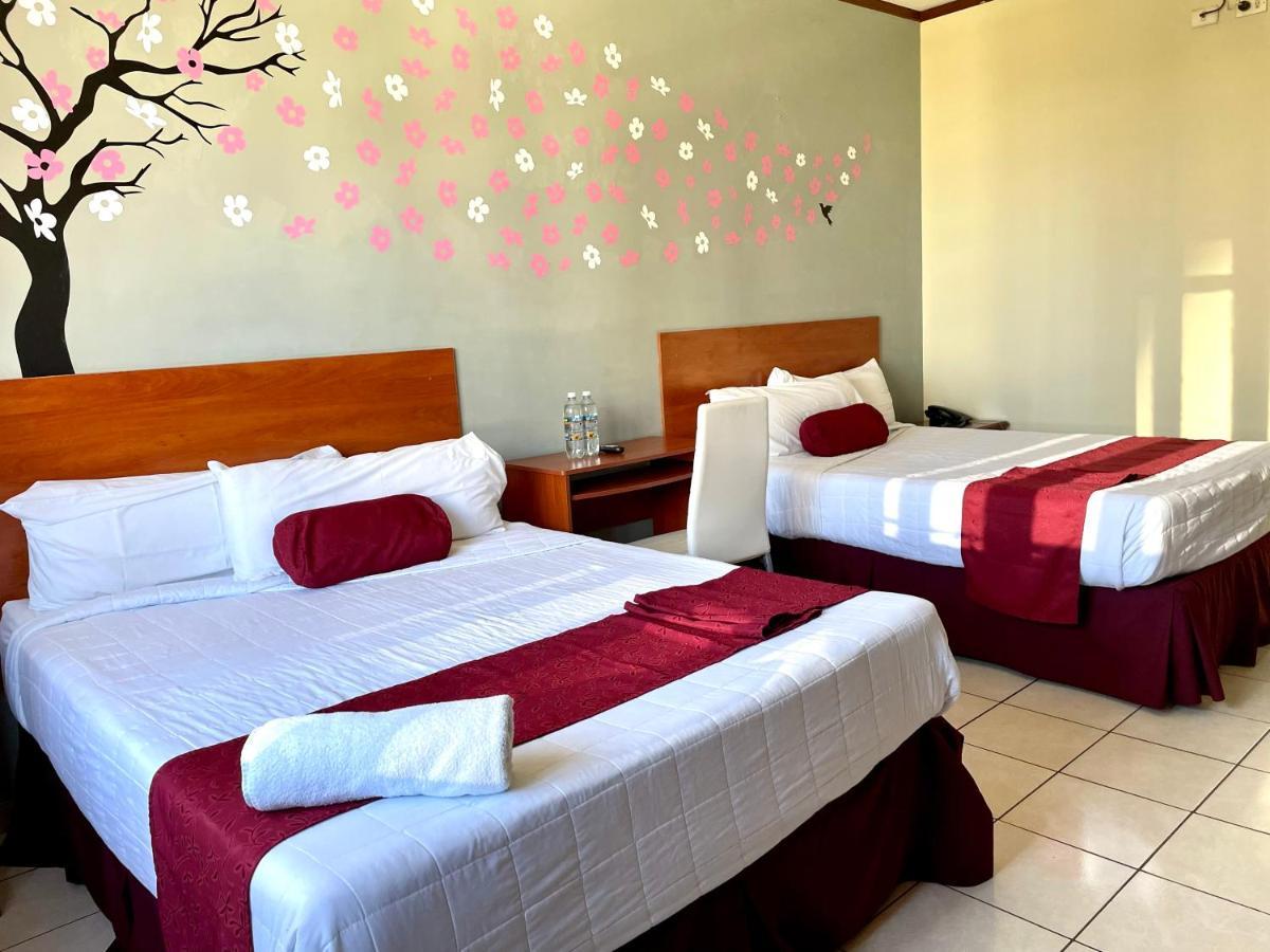 Hotel Fotherhouse San Salvador Exterior foto