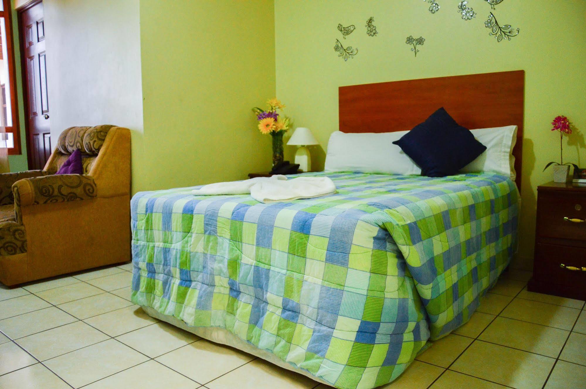 Hotel Fotherhouse San Salvador Exterior foto