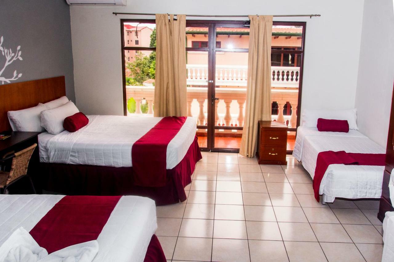 Hotel Fotherhouse San Salvador Exterior foto